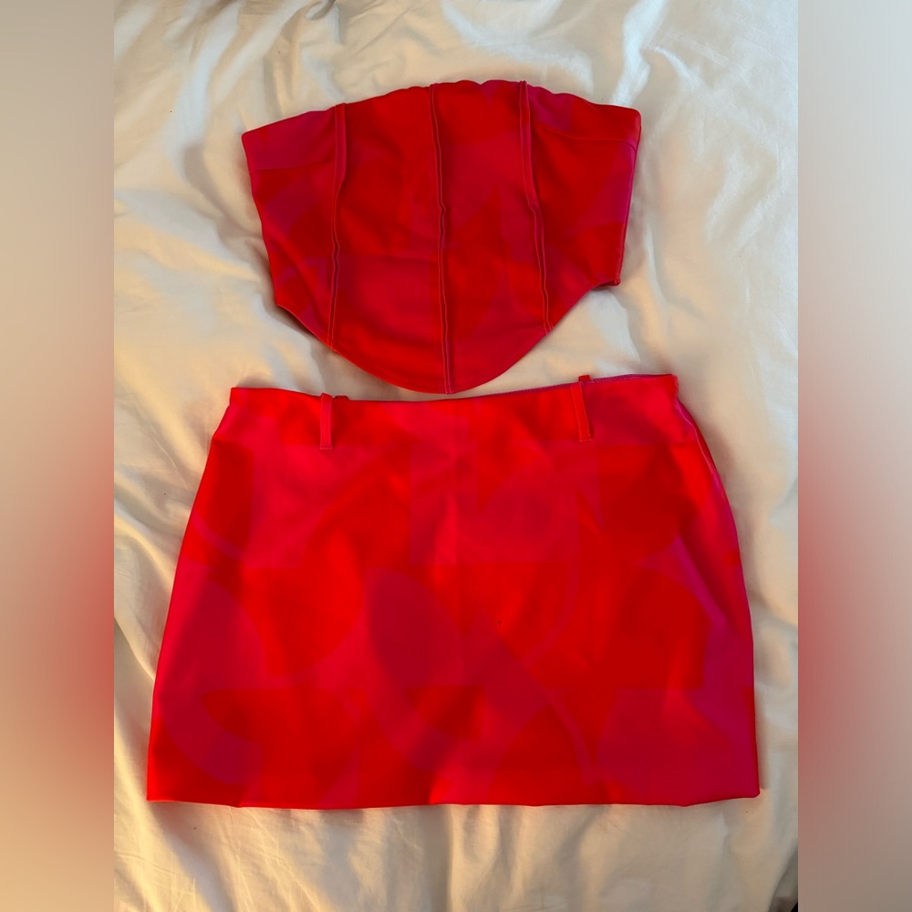 Tiger mist pink and orange set, top medium and bottoms large